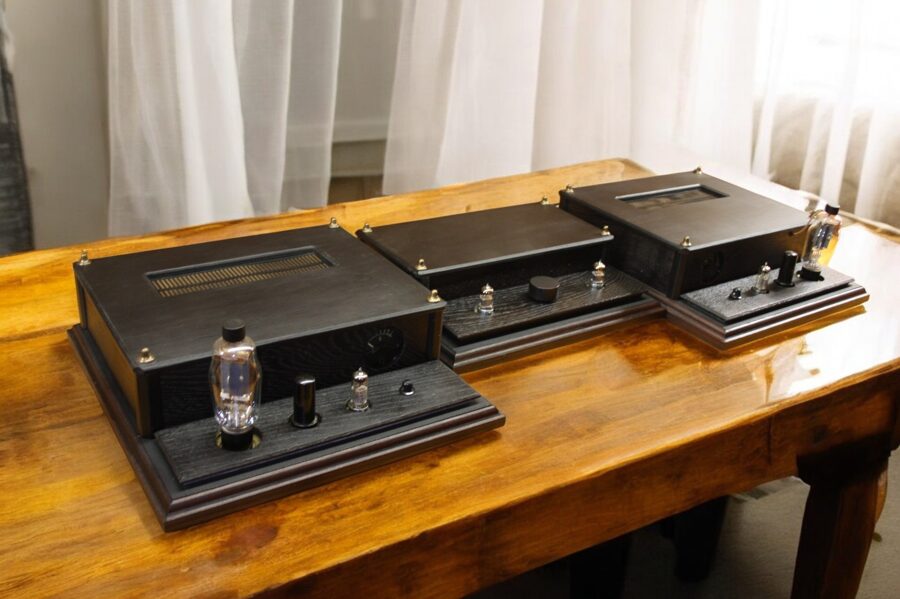 G-811 Monoblocks