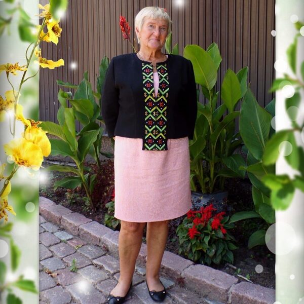 Traditional style clothing